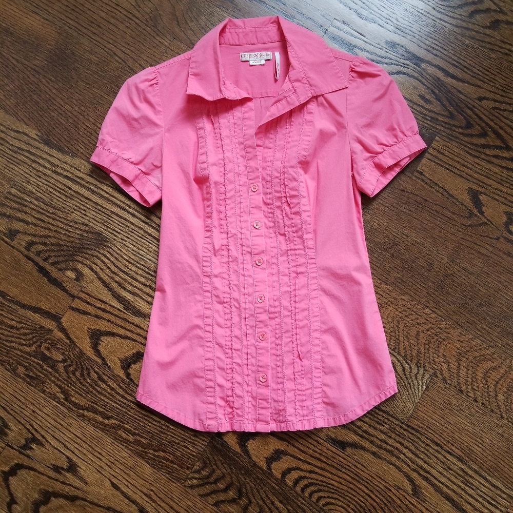 Guess top